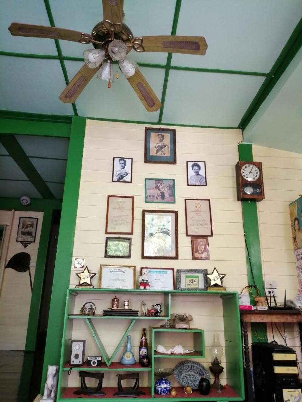 Bed and Breakfast Baan Tepa Boutique House Бангкок Экстерьер фото