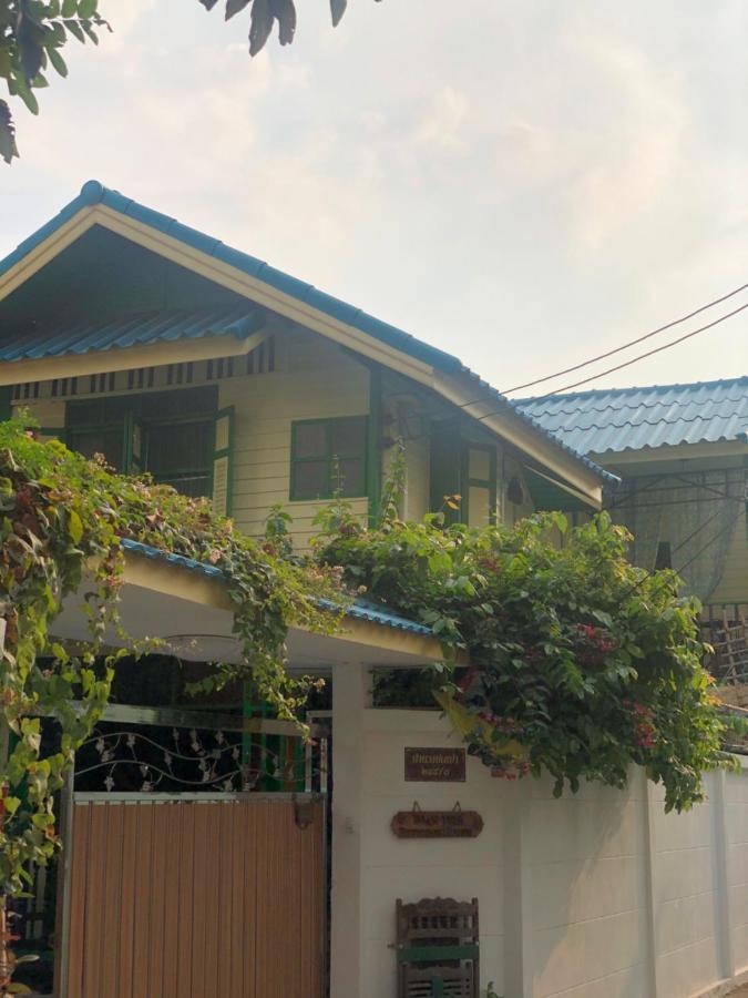 Bed and Breakfast Baan Tepa Boutique House Бангкок Экстерьер фото